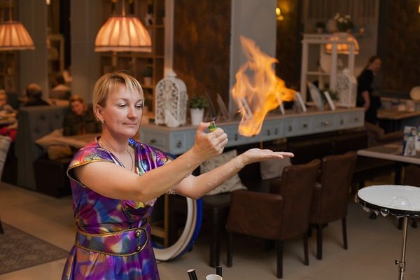 Vivez un spectacle de magie interactif et captivant en Île-de-france